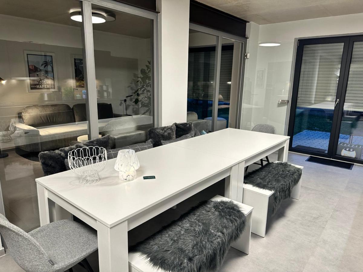 Luxurioeses Apartment Direkt Am Kanal 125 M² - Youpartments Munster  Exteriör bild