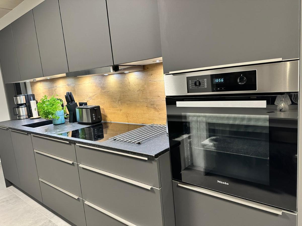 Luxurioeses Apartment Direkt Am Kanal 125 M² - Youpartments Munster  Exteriör bild